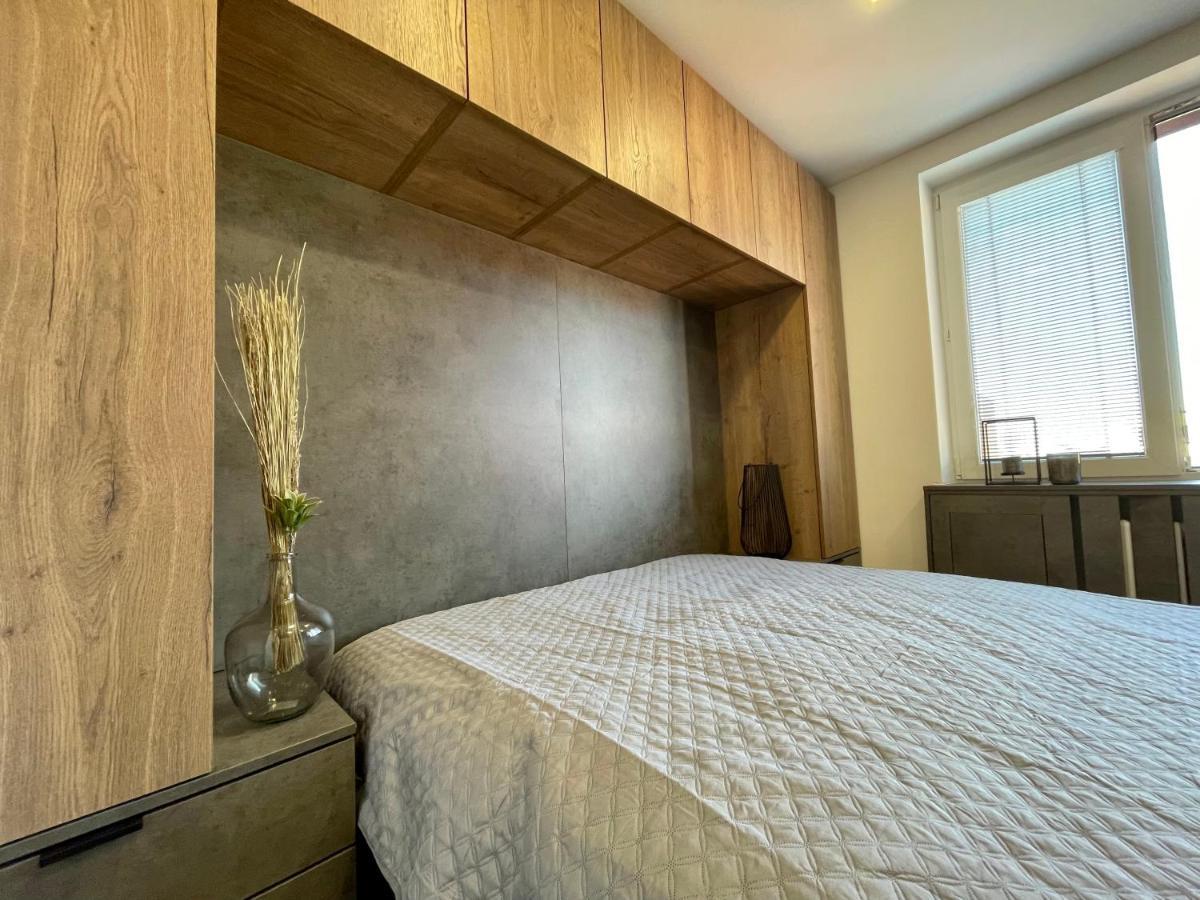 Luxusni Nove Zrekonstruovany Apartman 2Kk - 47M2 - Ostrava Centrum Luaran gambar